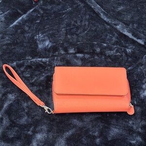 🎈5 for $15🎈Elegant Salmon Colored  Wristlet Clutch